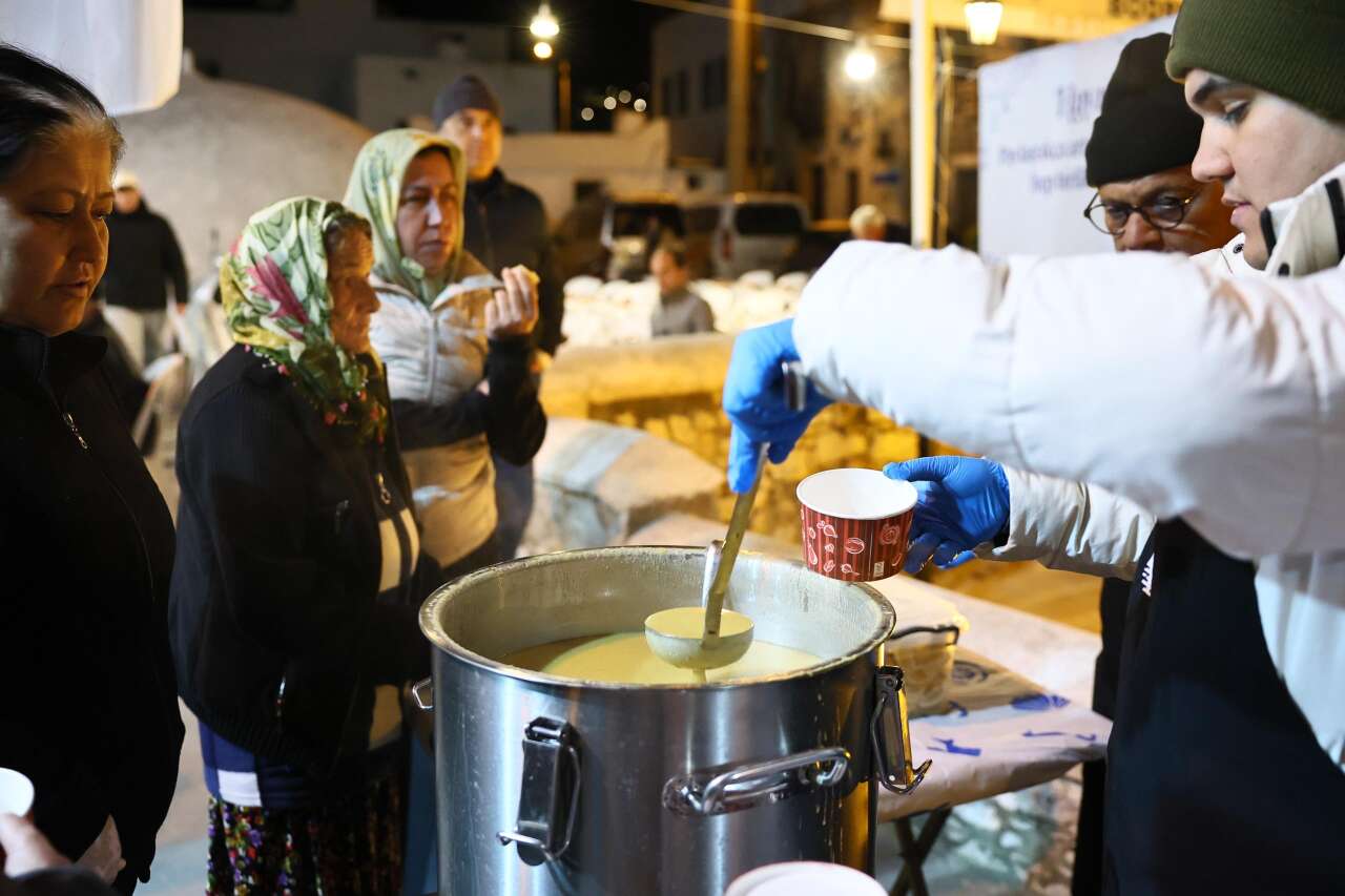 Türkkuyusu Mahallesi’nde 40 Yıllık Sahur Geleneği Sürüyor 3